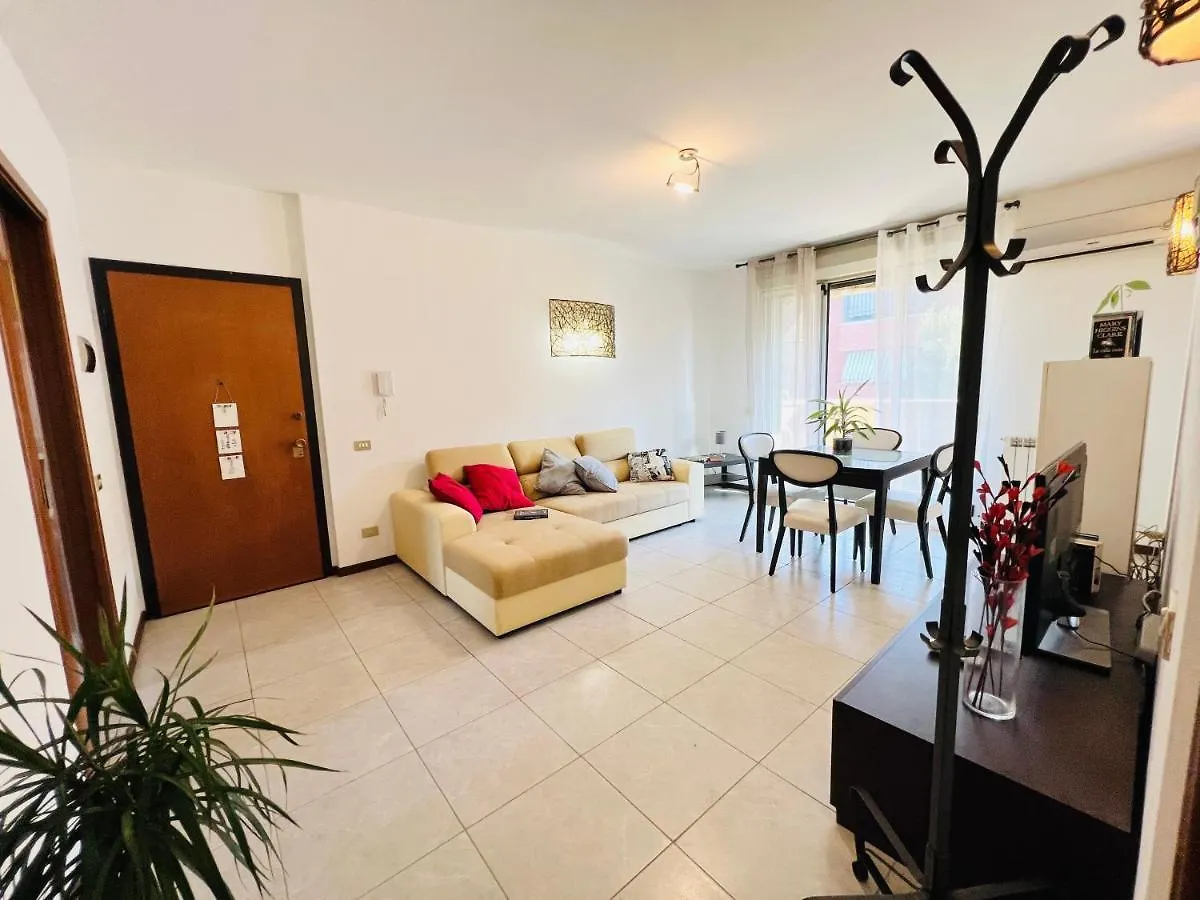 Big Apartment In Milan Navigli Area With 2 Terrace Италия
