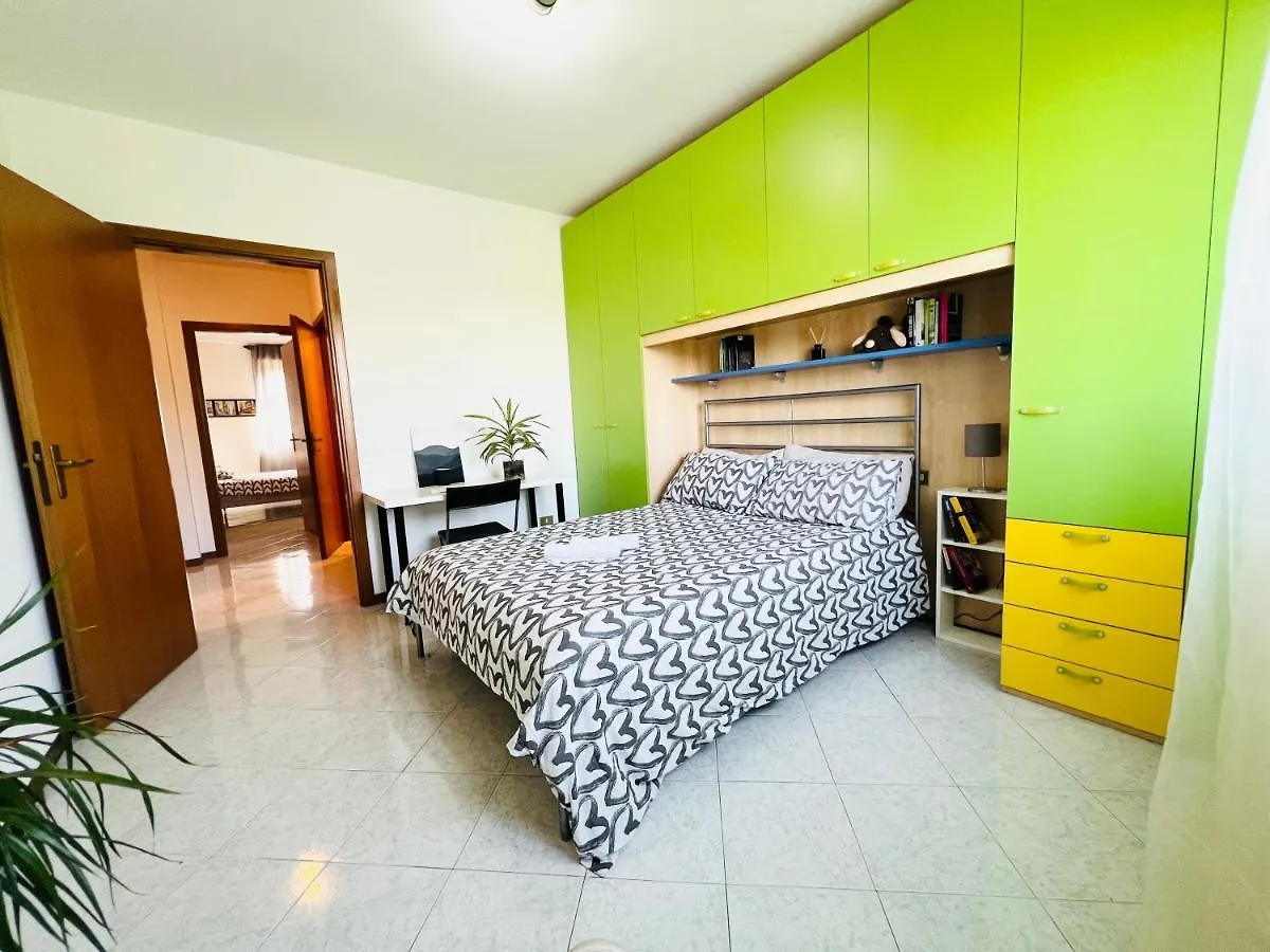 Big Apartment In Milan Navigli Area With 2 Terrace 0*,  Italien