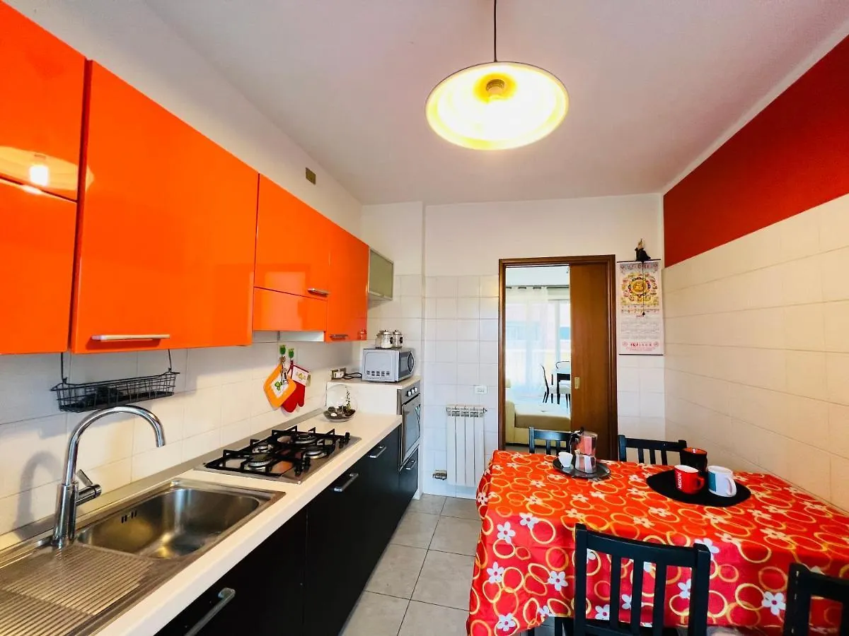 Big Apartment In Milan Navigli Area With 2 Terrace Italien